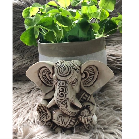 Accessories - Ganesha Statue